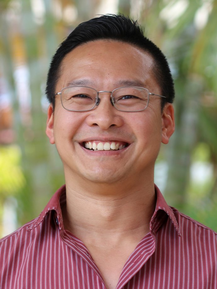 Dr Christopher Chew RSTMH